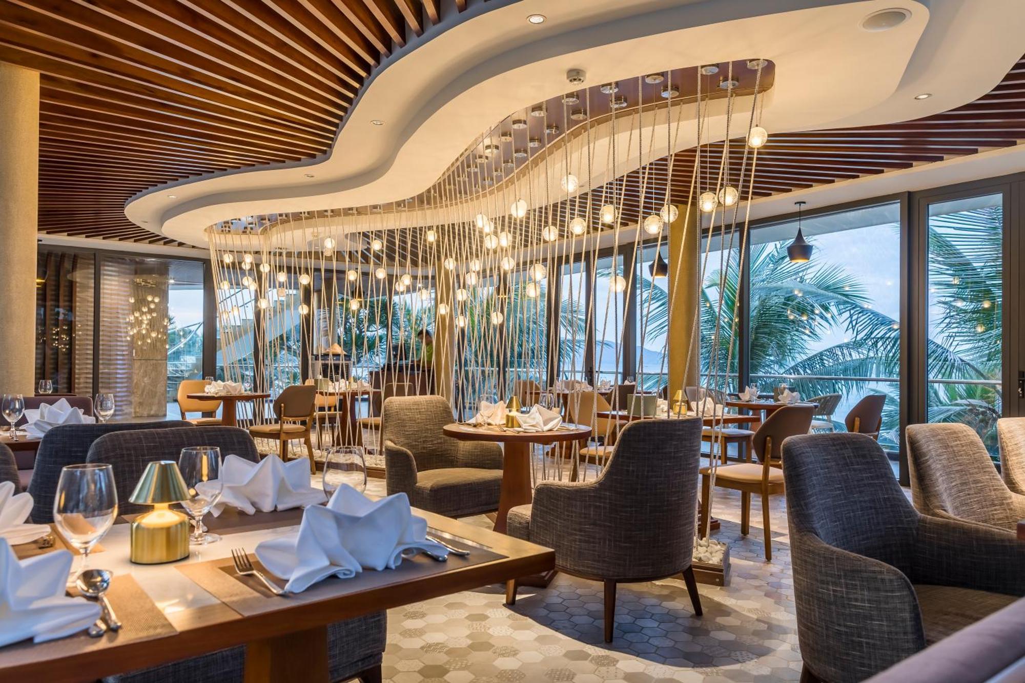 Koi Resort & Residence Da Nang Exterior photo