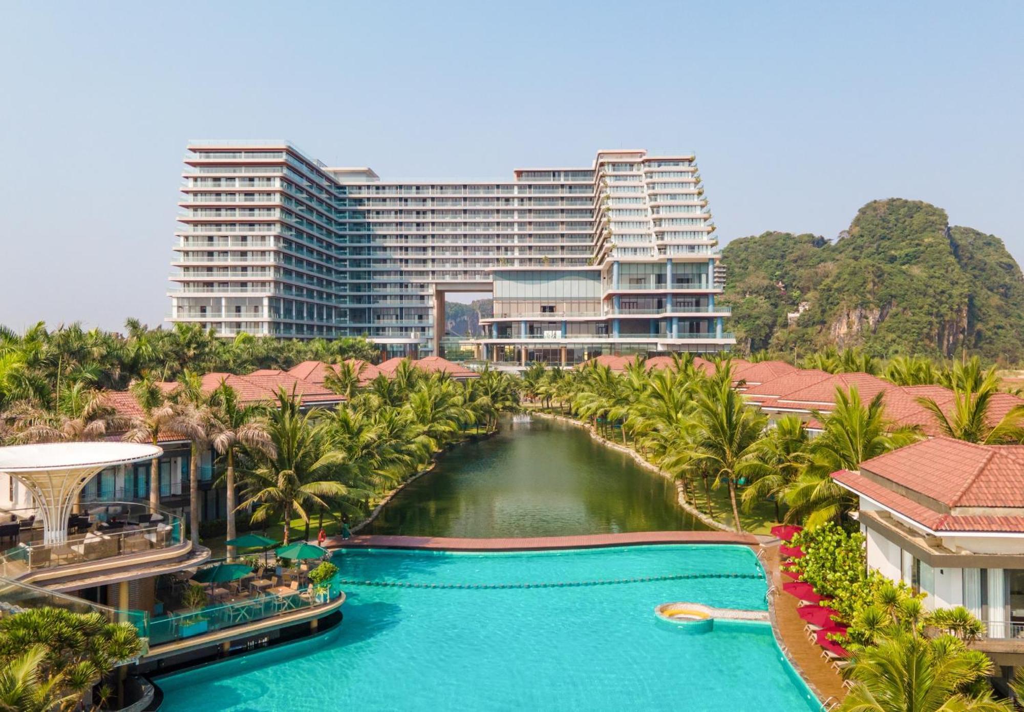 Koi Resort & Residence Da Nang Exterior photo